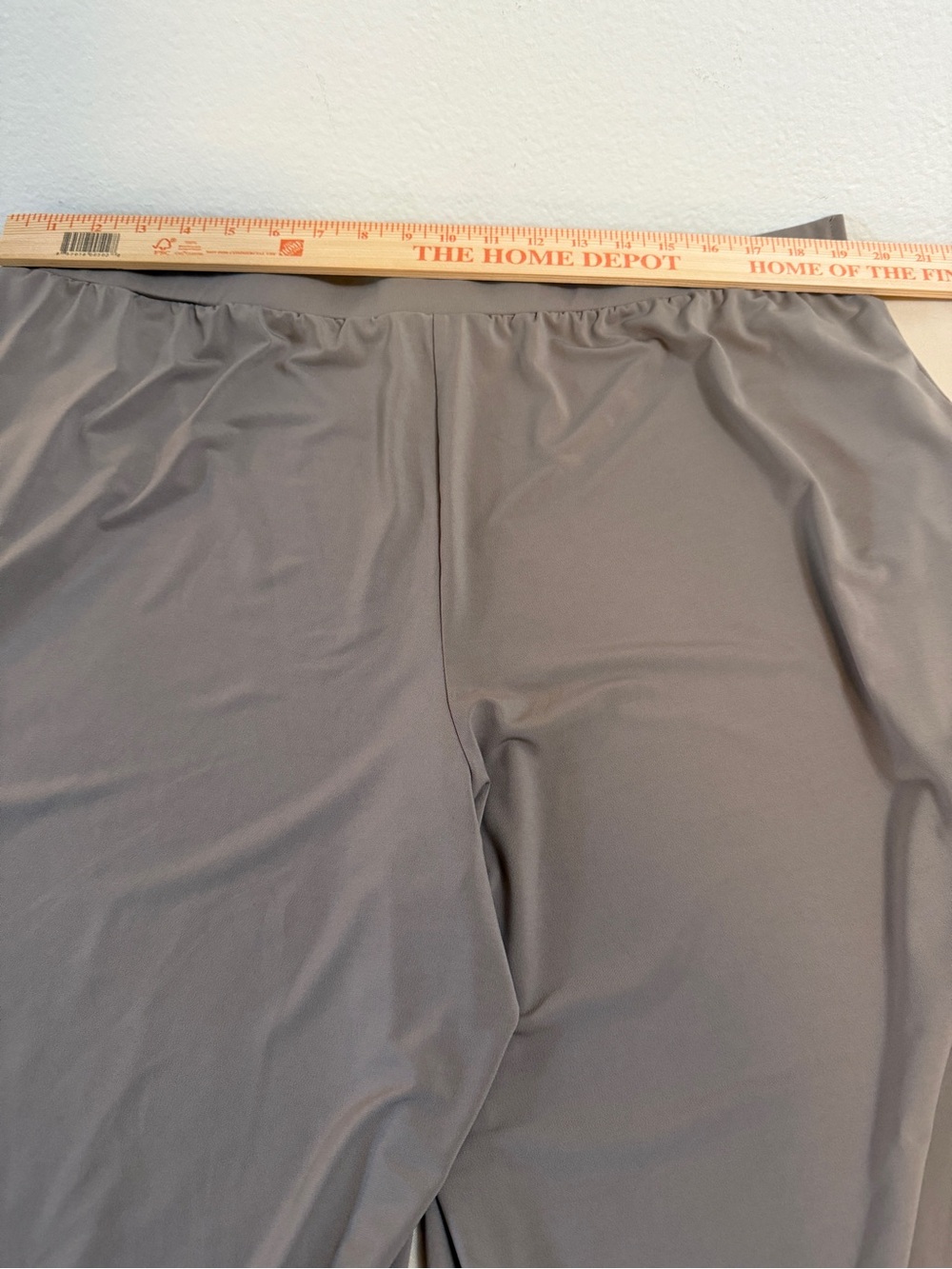 Lisa Rinna Collection Ponte Wide Leg Pants - Picture 11 of 13